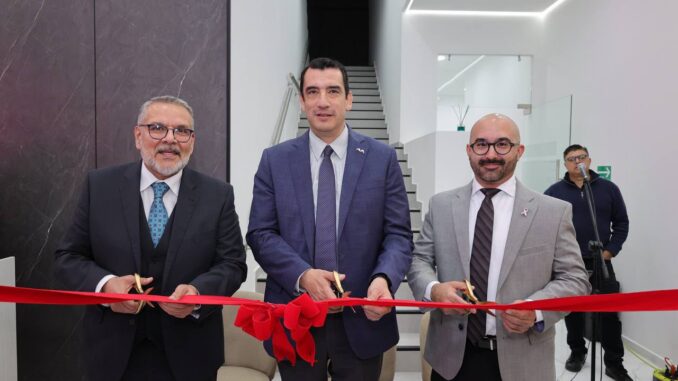 Chihuahua le apuesta a la salud: René Chavira por inauguración de Ronten Torre A