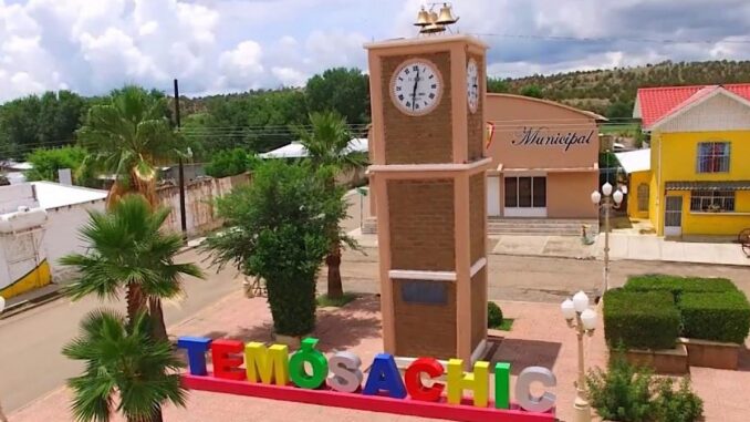 Llevan programa Colores de Chihuahua a Temósachic para renovar la imagen urbana