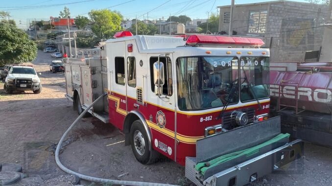 Incendio consume dos habitaciones de una vivienda en la colonia 2 de Octubre
