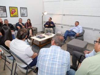 Sostiene César Jáuregui diálogo de casi tres horas con empresarios y profesionistas de Chihuahua