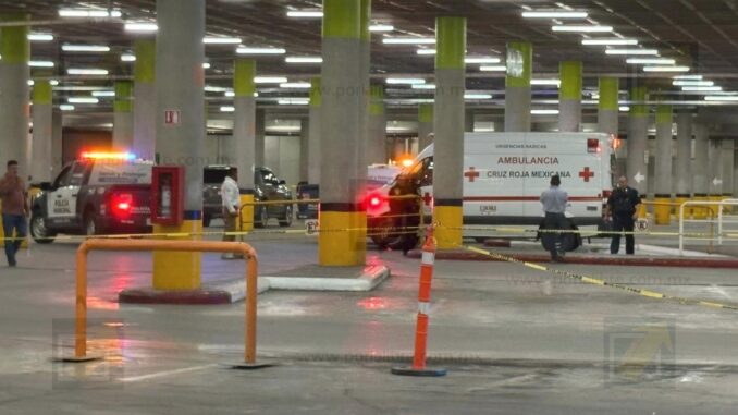 Ejecutan a hombre tras persecución en el estacionamiento subterráneo de Fashion Mall