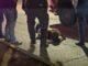Sujeto reportado como atropellado fue en realidad golpeado con una pala tras apedrear vehículos en la vialidad CH-P