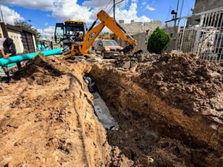 Reparan tuberías y atienden problemas de drenaje en Lucio Cabañas