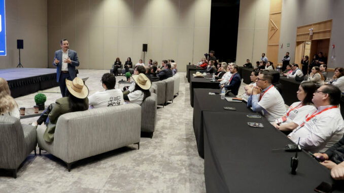 Expone Marco Bonilla estrategias gubernamentales para la atracción del turismo y convenciones