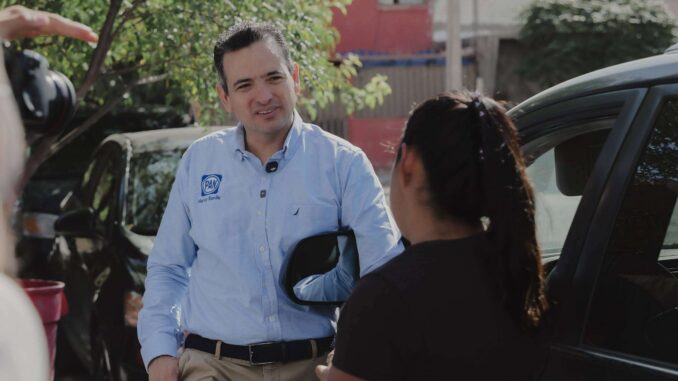Escucha Marco Bonilla propuestas y necesidades de vecinos de la colonia Juárez Nuevo