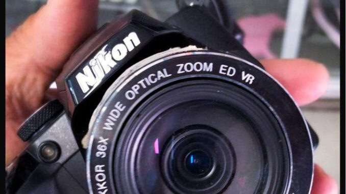 Agreden a fotoperiodista por documentar socavón en la zona PRONAF