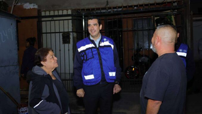 Recorre René Chavira la colonia Sergio de La Torre