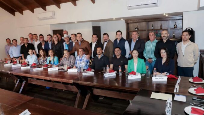 Escucha Marco Bonilla a liderazgos de todos los sectores de los municipios de la región centro-sur