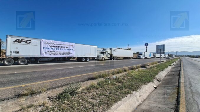 Transportistas advierten posibles bloqueos en carreteras y casetas ante crisis de inseguridad y altos costos